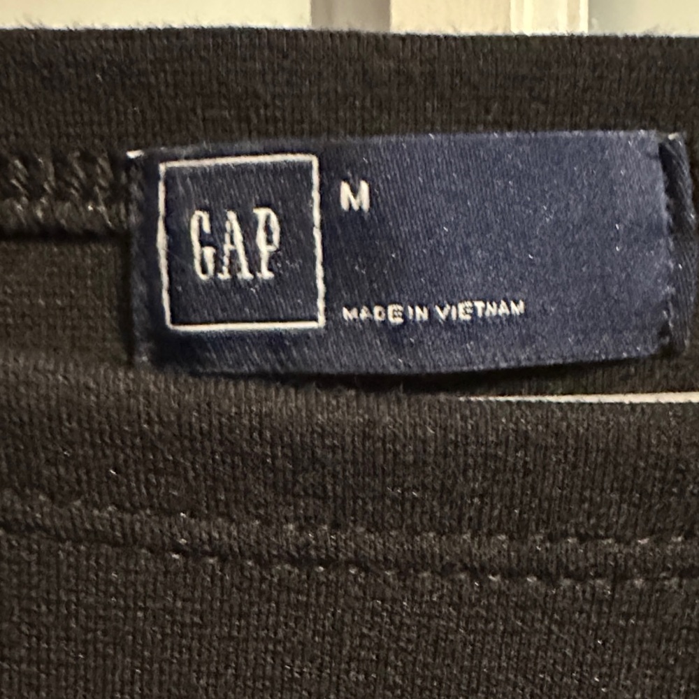 GAP Classic Black Knitwear-very comfortable